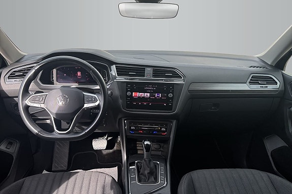 Volkswagen Tiguan Allspace 12 of 18