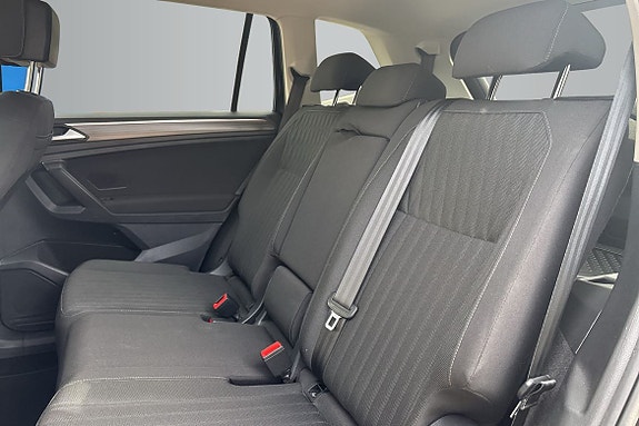 Volkswagen Tiguan Allspace 11 of 18