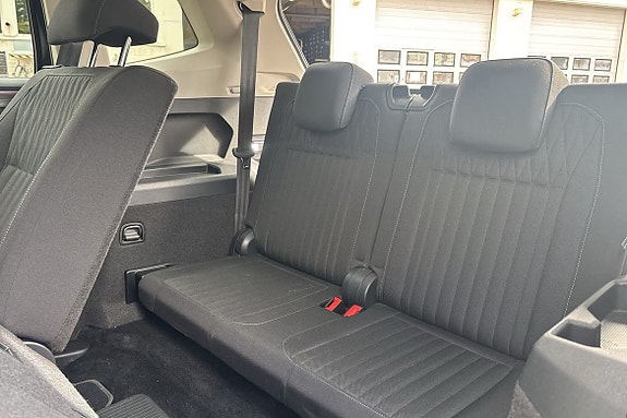 Volkswagen Tiguan Allspace 14 of 18