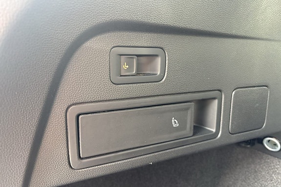 Volkswagen Tiguan Allspace 16 of 18