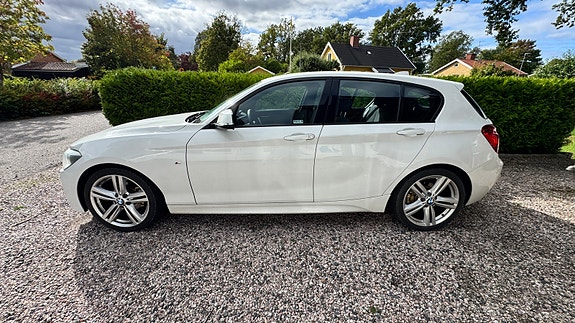 BMW 116i 2 of 4