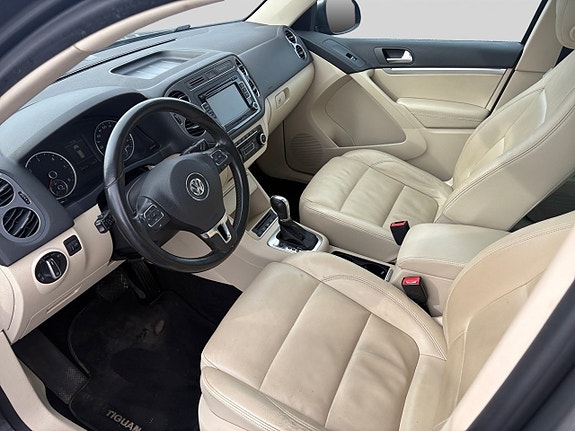 Volkswagen Tiguan 10 of 17