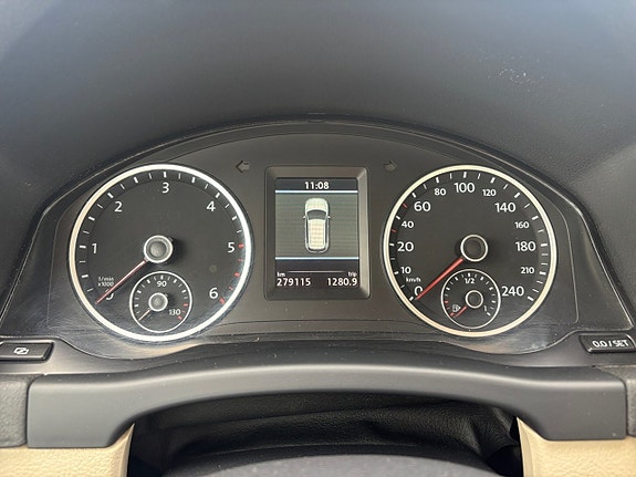 Volkswagen Tiguan 13 of 17