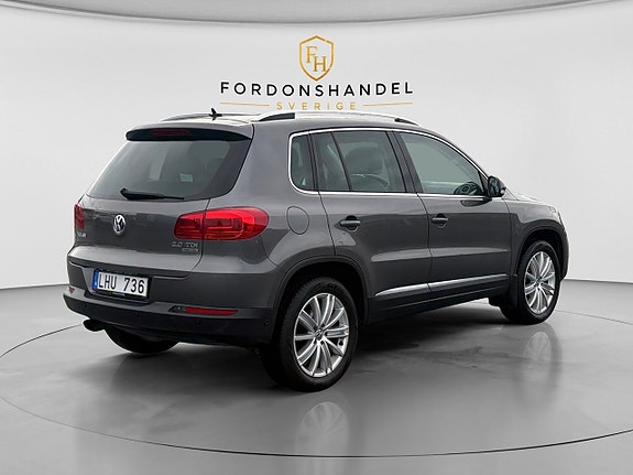 Volkswagen Tiguan 5 of 17