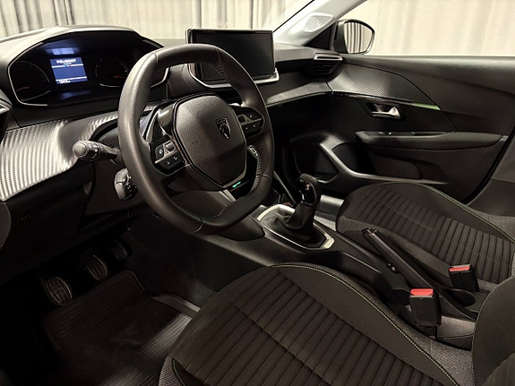 Peugeot 208 8 of 12