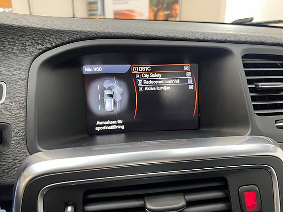 Volvo V60 17 of 29