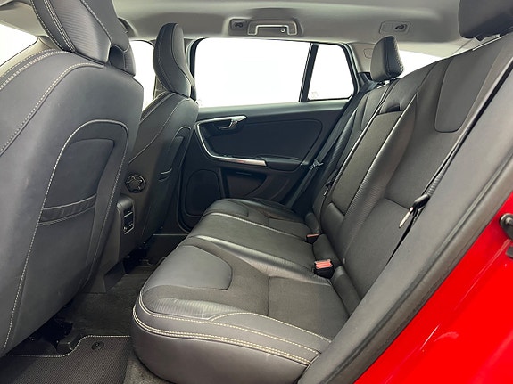 Volvo V60 28 of 29