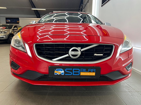 Volvo V60 8 of 29