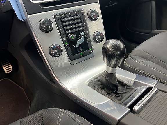 Volvo V60 18 of 29