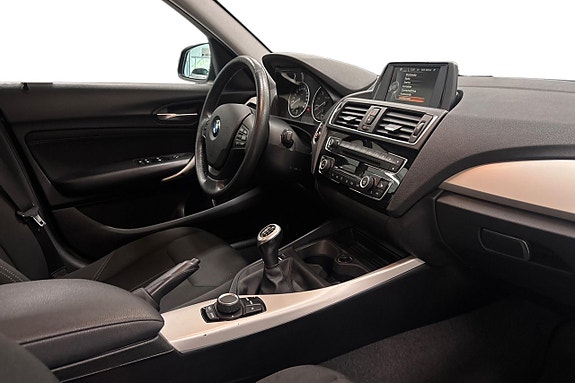BMW 118i 6 of 18