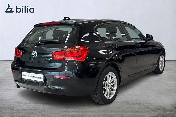 BMW 118i 17 of 18