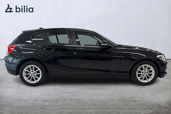 BMW 118i 16 of 18