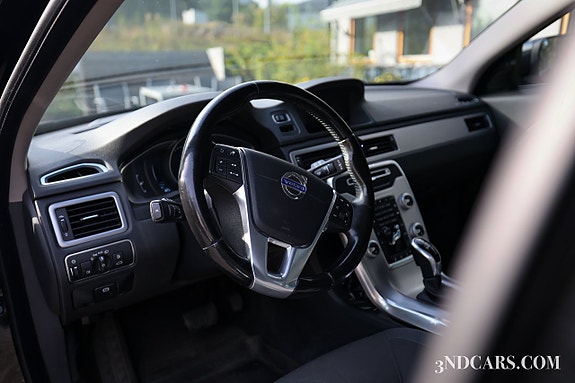 Volvo XC70 8 of 14