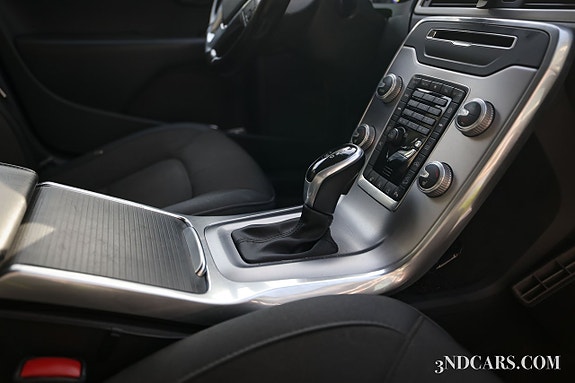 Volvo XC70 12 of 14