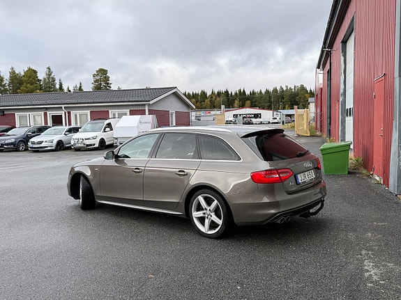 Audi A4 4 of 24