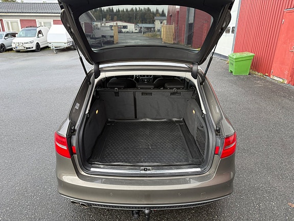 Audi A4 9 of 24
