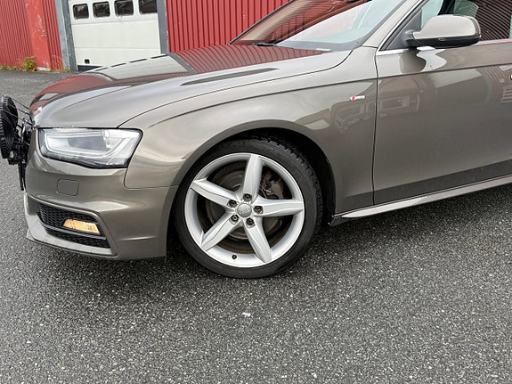 Audi A4 2 of 24