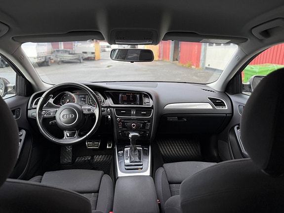Audi A4 11 of 24