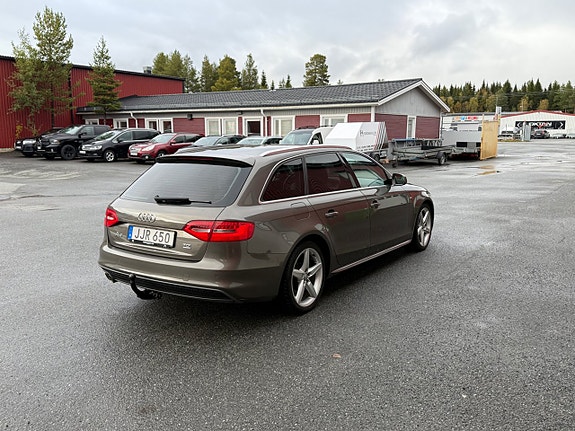 Audi A4 14 of 24