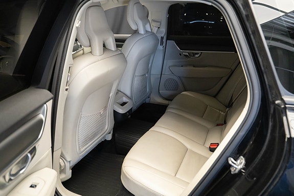 Volvo V90 15 of 19