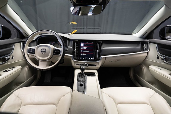 Volvo V90 12 of 19