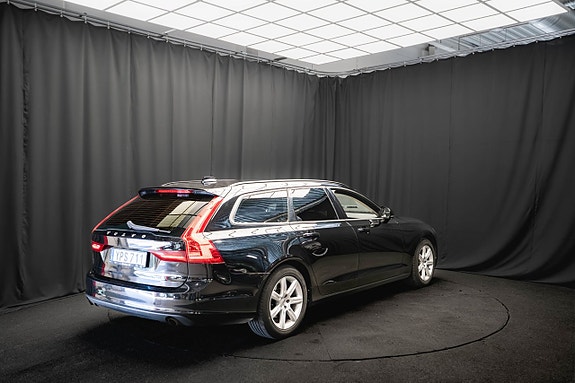 Volvo V90 6 of 19