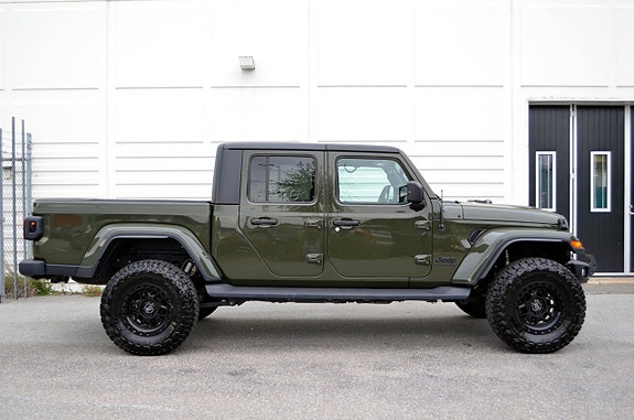 Jeep Gladiator 23 of 24