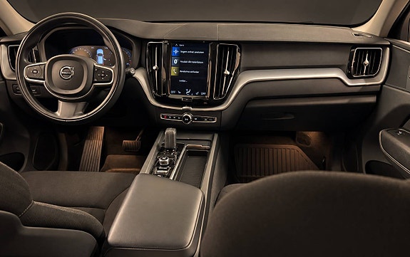 Volvo XC60 3 of 6