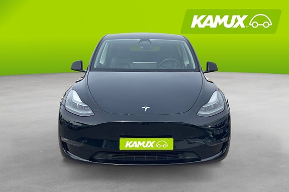 Tesla Model Y 6 of 26