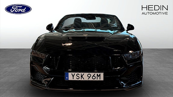 Ford Mustang 8 of 15