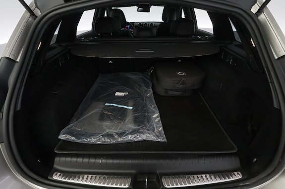 Mercedes-Benz C300 8 of 30