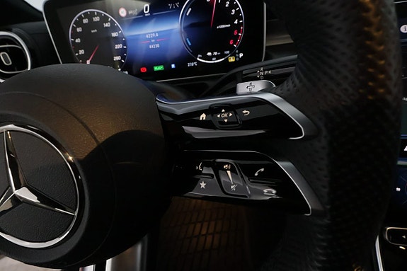 Mercedes-Benz C300 19 of 30