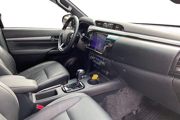 Toyota HiLux 7 of 21