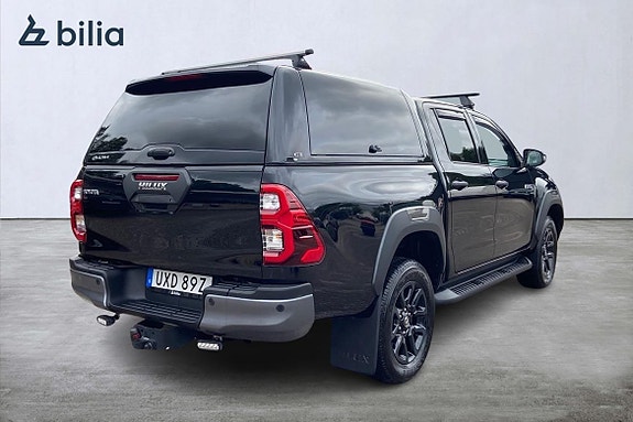 Toyota HiLux 19 of 21