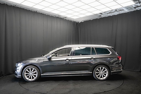 Volkswagen Passat 10 of 22