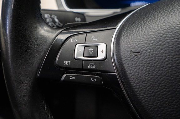 Volkswagen Passat 20 of 22
