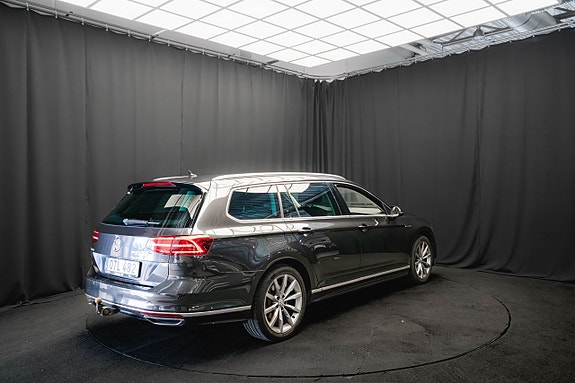 Volkswagen Passat 7 of 22