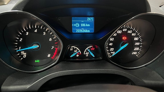 Ford C-Max 12 of 12