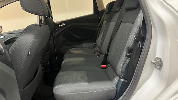 Ford C-Max 7 of 12
