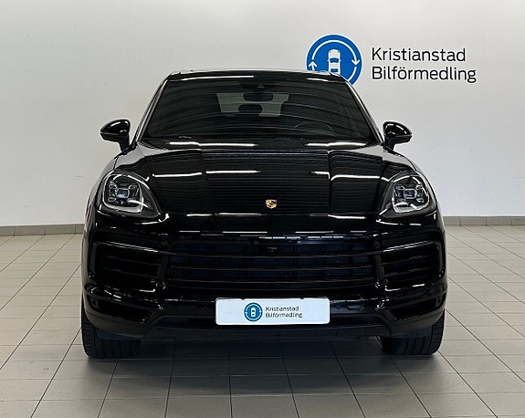 Porsche Cayenne 4 of 14