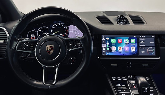 Porsche Cayenne 14 of 14