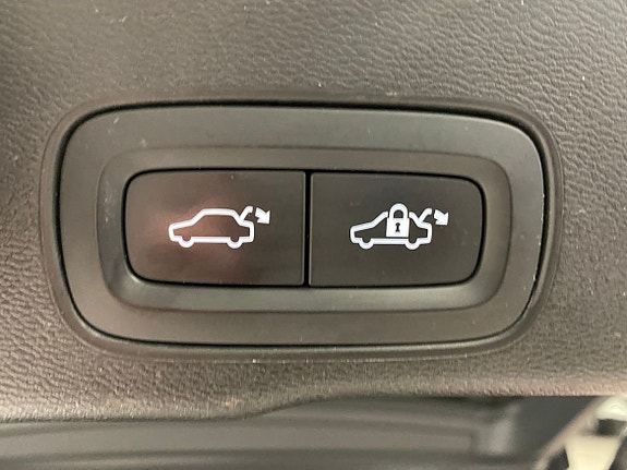 Volvo XC60 15 of 27