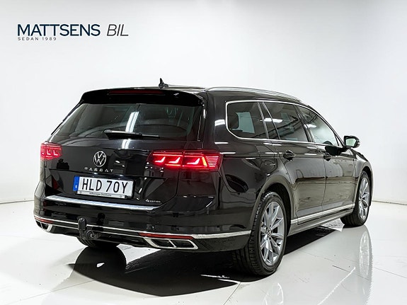 Volkswagen Passat 22 of 26