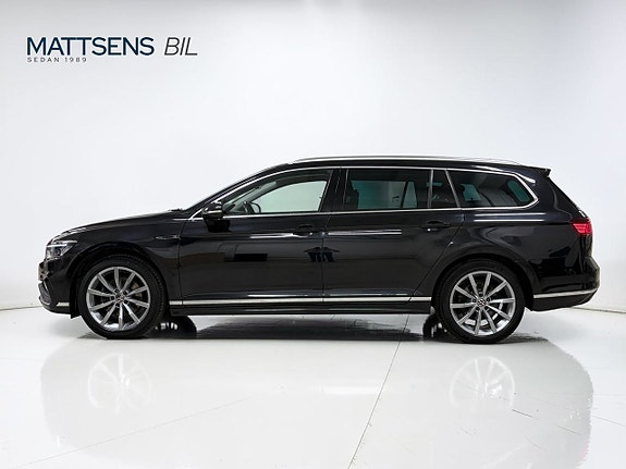 Volkswagen Passat 3 of 26