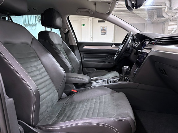 Volkswagen Passat 25 of 26