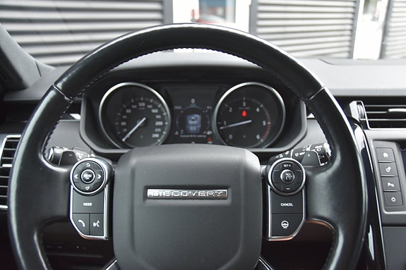 Land Rover Discovery 15 of 18