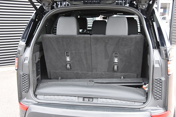 Land Rover Discovery 8 of 18