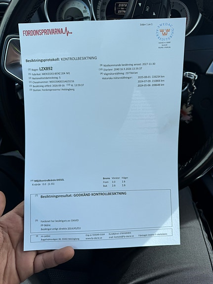 Mercedes-Benz C220 4 of 9