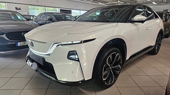 Mazda CX-6e 3 of 10