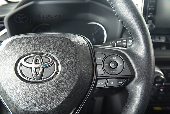 Toyota RAV4 13 of 17